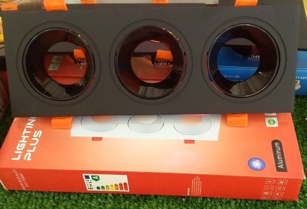 Support encastrable - 3 spots fournis